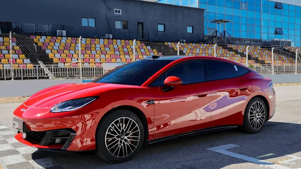 BYD Formula S, berlina elettrica da 24.000 euro