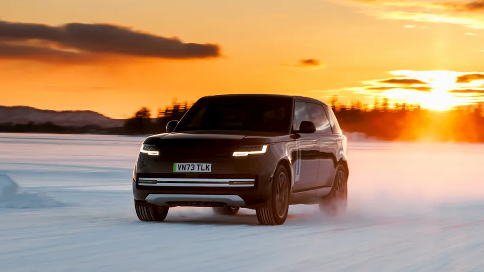 La Range Rover Sport Electric è già in prova come EV più piccolo e sportivo