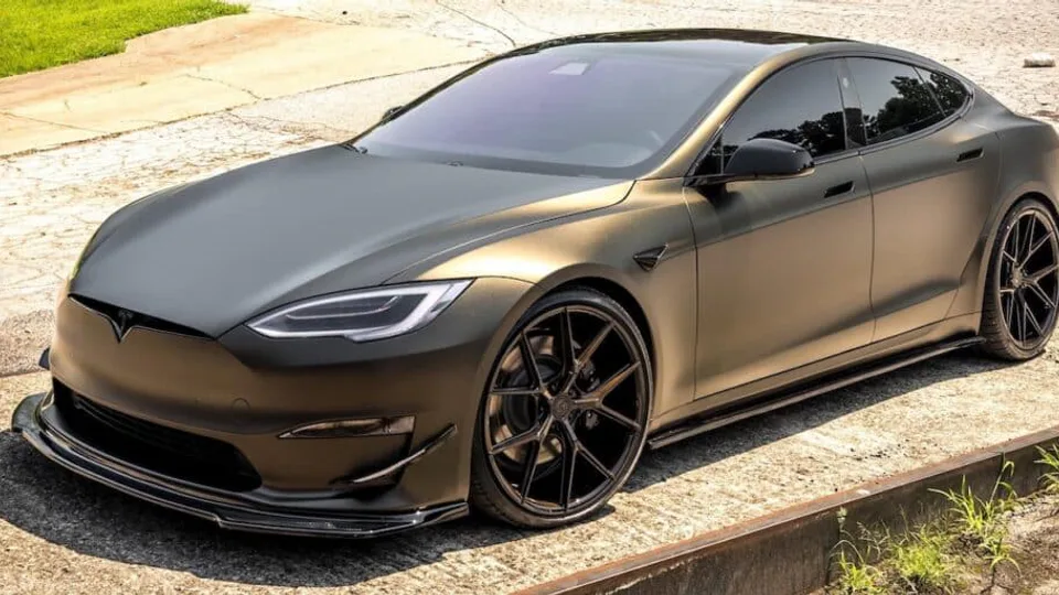 Tesla Model S Plaid RS Anteriore