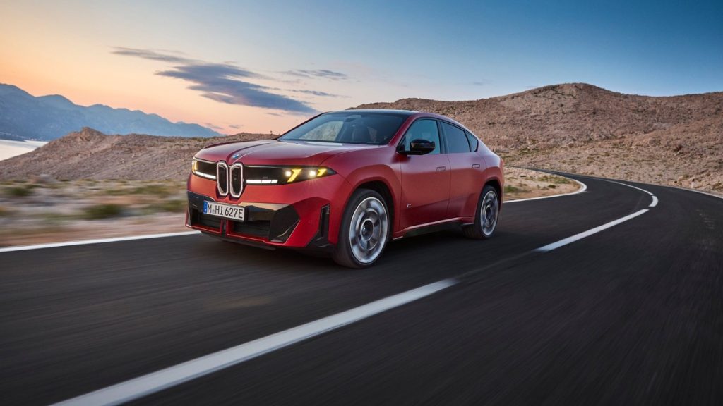 BMW iX4 elettrica: il SUV coupé Neue Klasse di BMW | Elettronauti.it