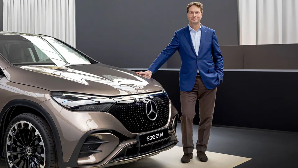 Mercedes: "La mobilità deve essere priva di emissioni. Non c'è un se e un ma"